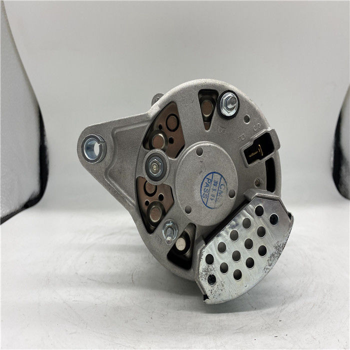 600-861-3610 graafmachine alternator 24V 30A Geschikt voor 4D95L PC60-8 70-8 PC110-7-8 PC130-7-8