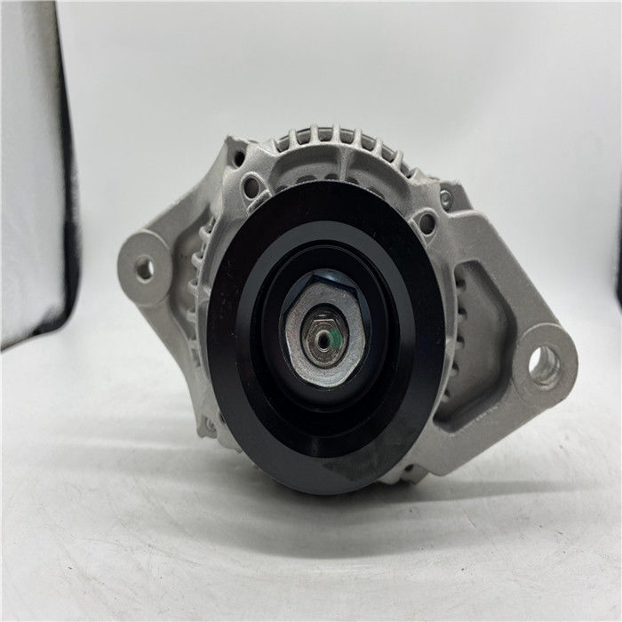 119626-77210 12 Volt Alternator 35A Eén wiel past op de graafmachine KUBOTA V2304