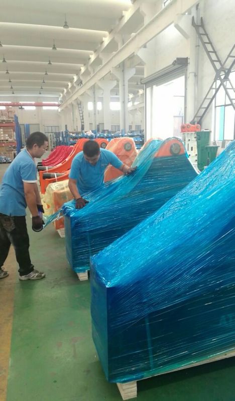 Naam:High Quality Hydraulic Hammer Hydraulic Breaker Hydraulic rock hammerModel:Alle soorten,verscheidene materialen;42CrMo